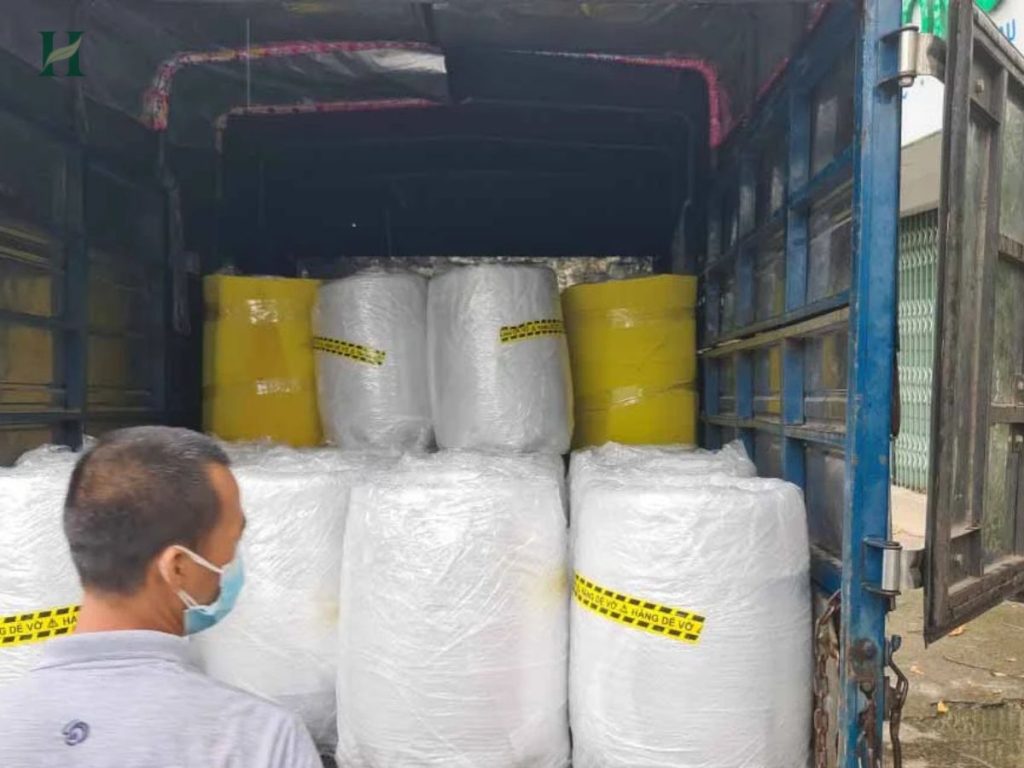 Chậu Composite được đóng gói và vận chuyển đến công trình